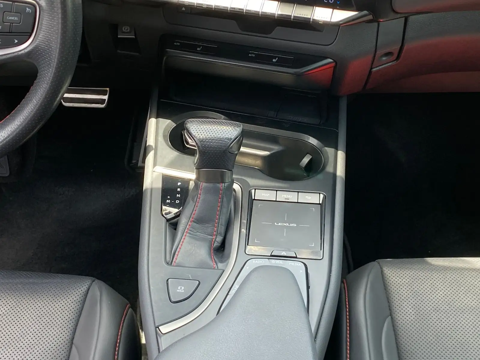 Lexus UX 2019 2L