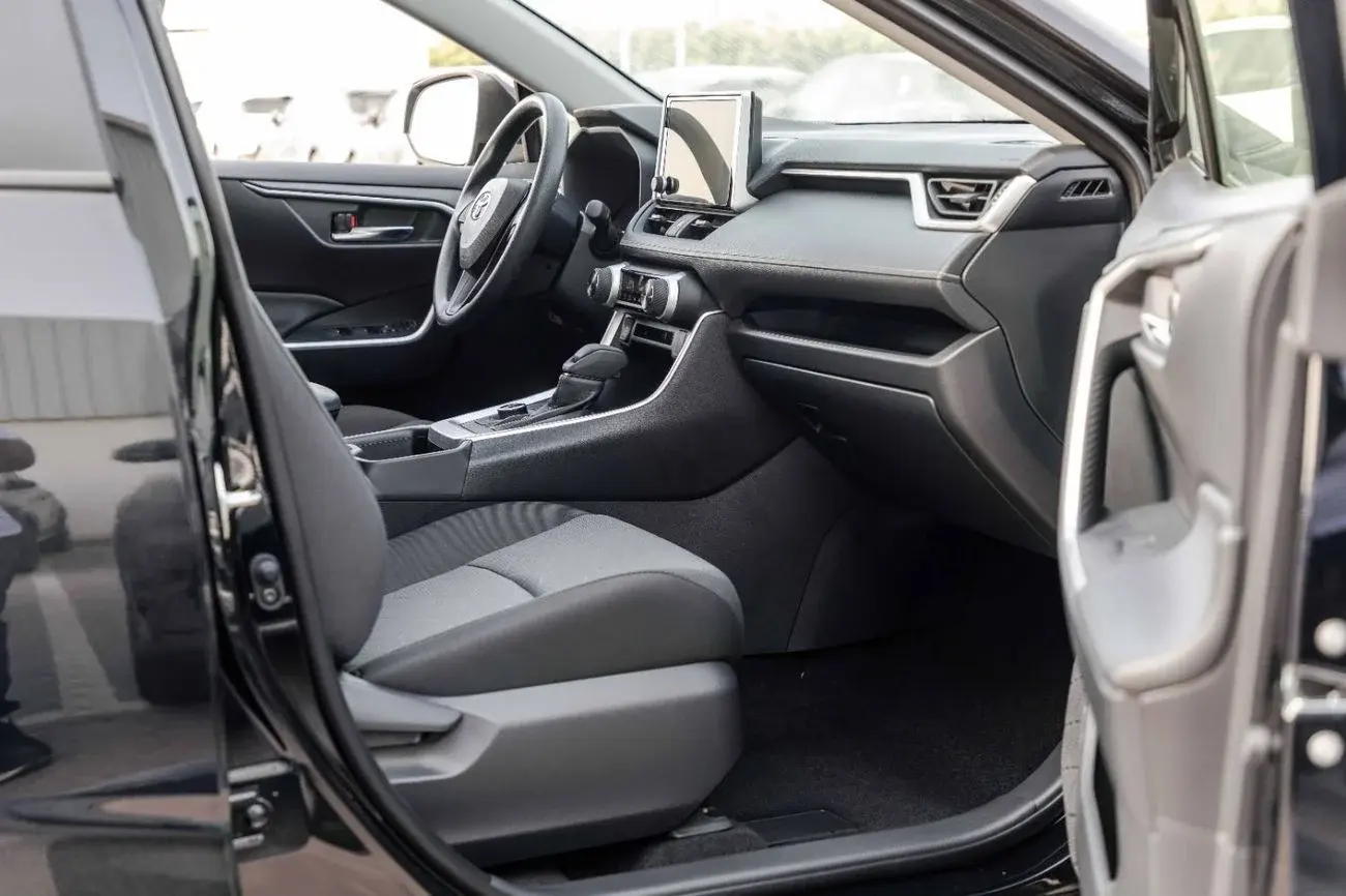 تويوتا راف ٤ 2025 2.5L