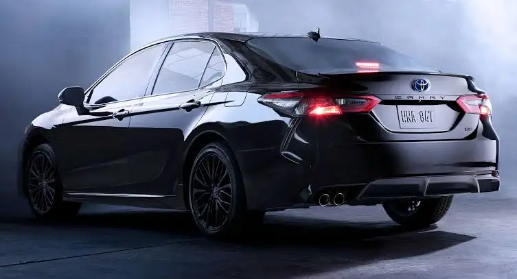 Toyota Camry 2025