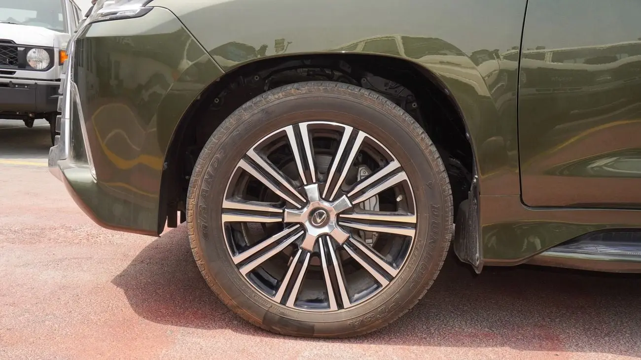 لكزس LX 2021 5.7L