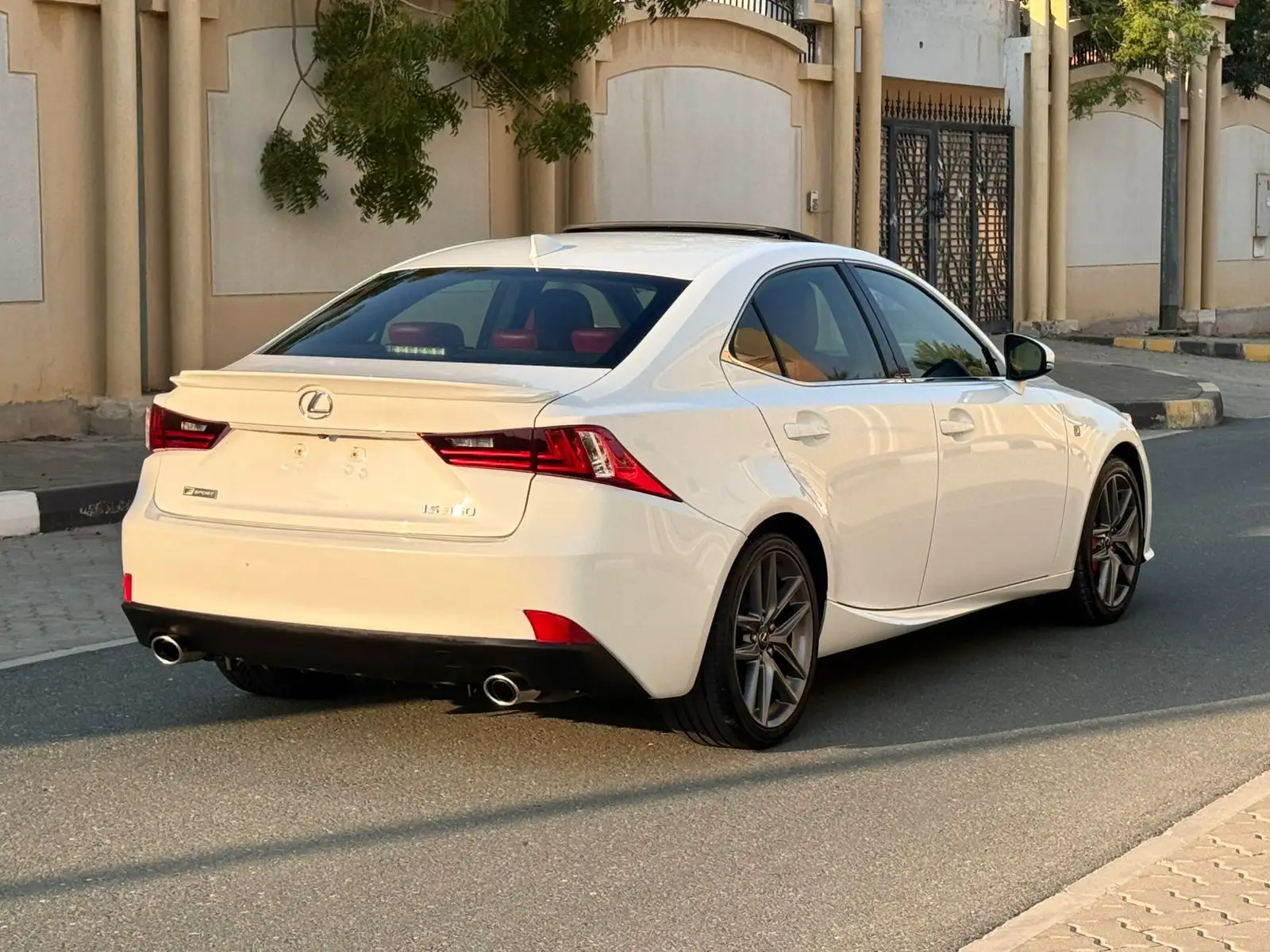 Lexus IS 2014