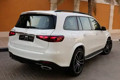 مرسيدس GLS Class 2024