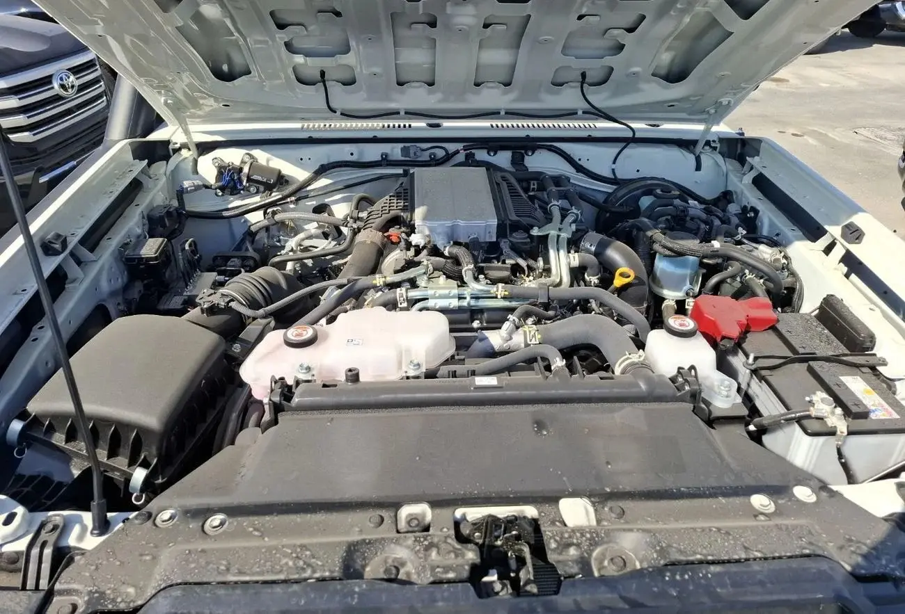 Toyota Land Cruiser 70 2025 2.8L