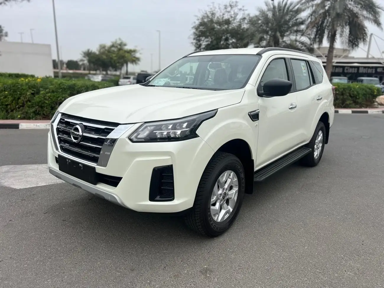 نيسان اكس تيرا 2024