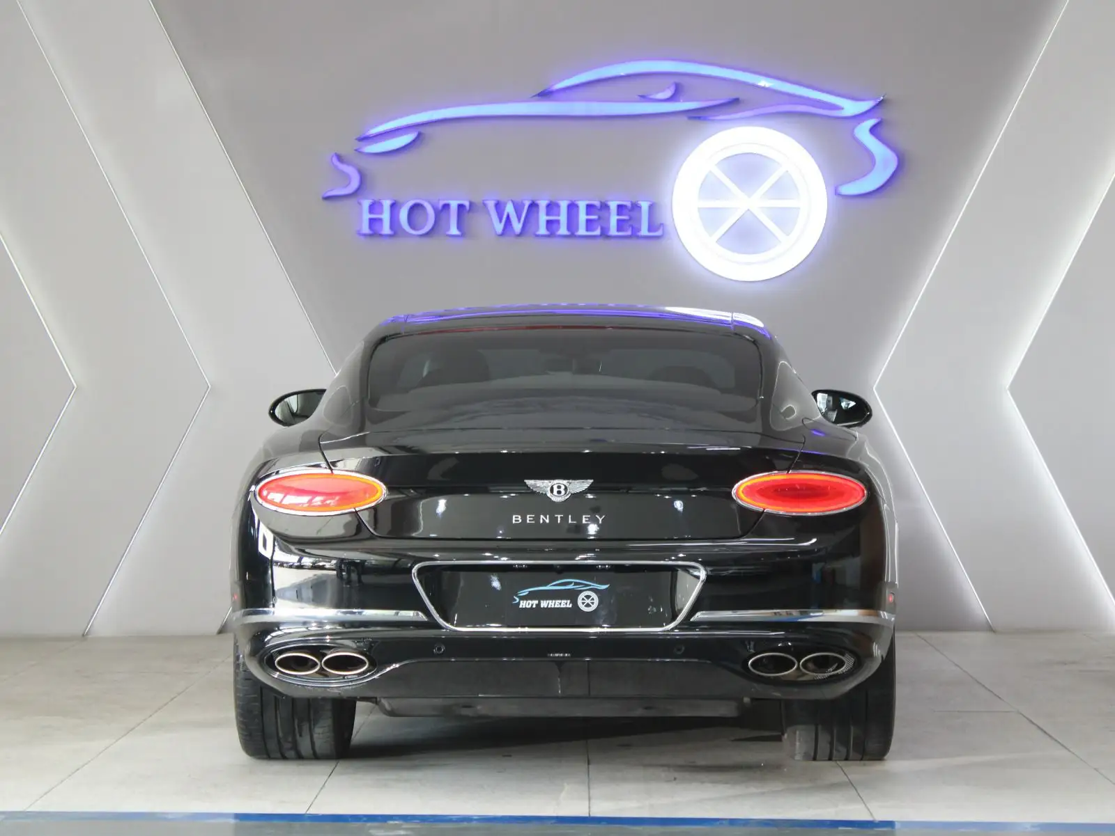 بنتلي كونتيننتال جي تي 2023