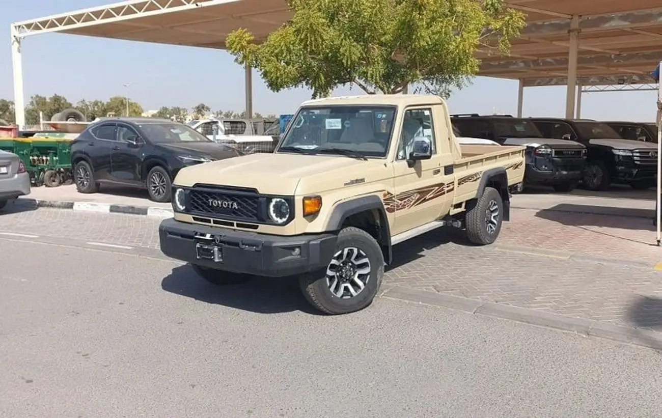 Toyota Land Cruiser Pick Up 2025 4L