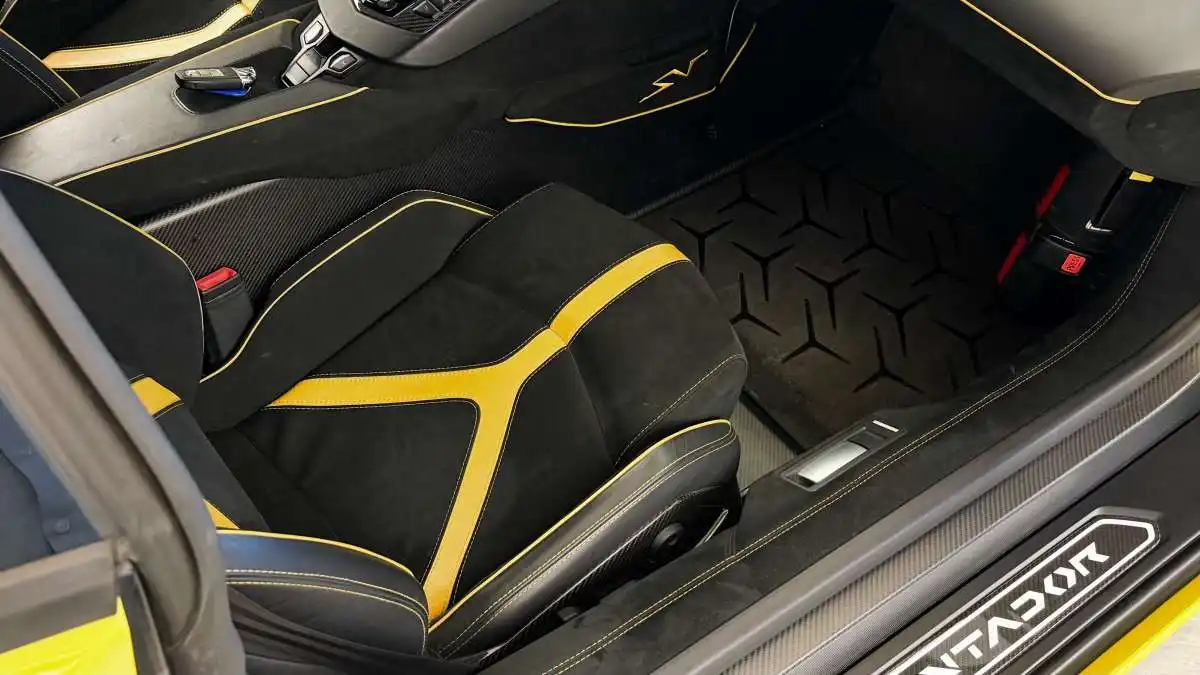 Lamborghini Aventador 2016 6.5L