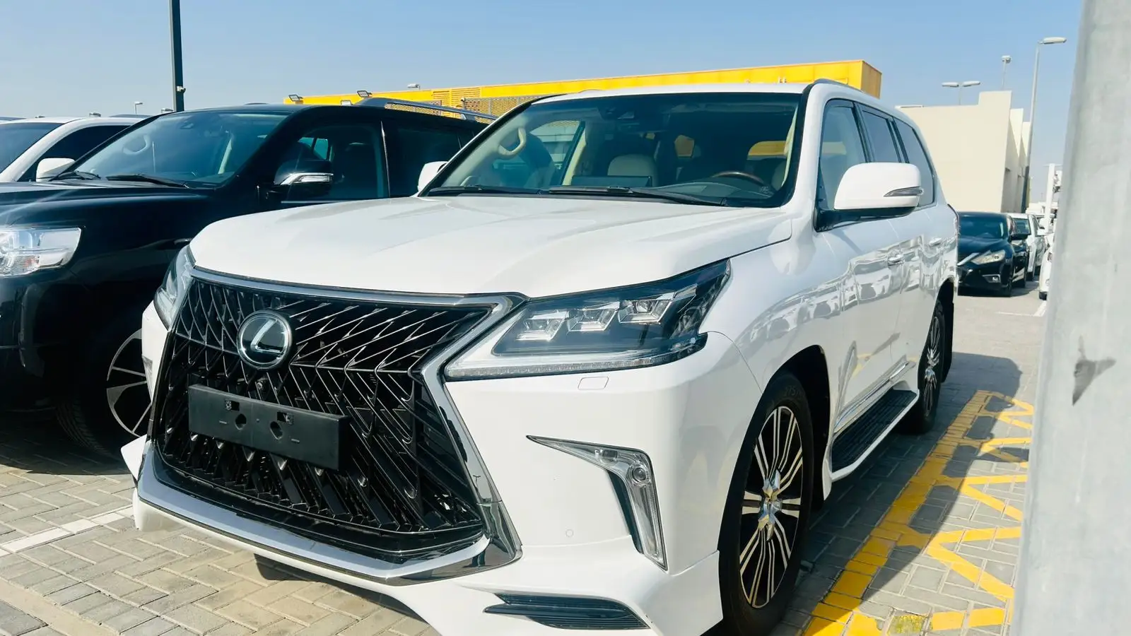 لكزس LX 2020 undefinedL