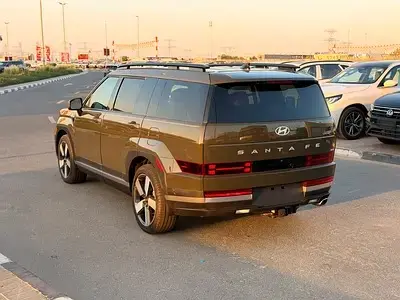 هيونداي سانتا في 2025