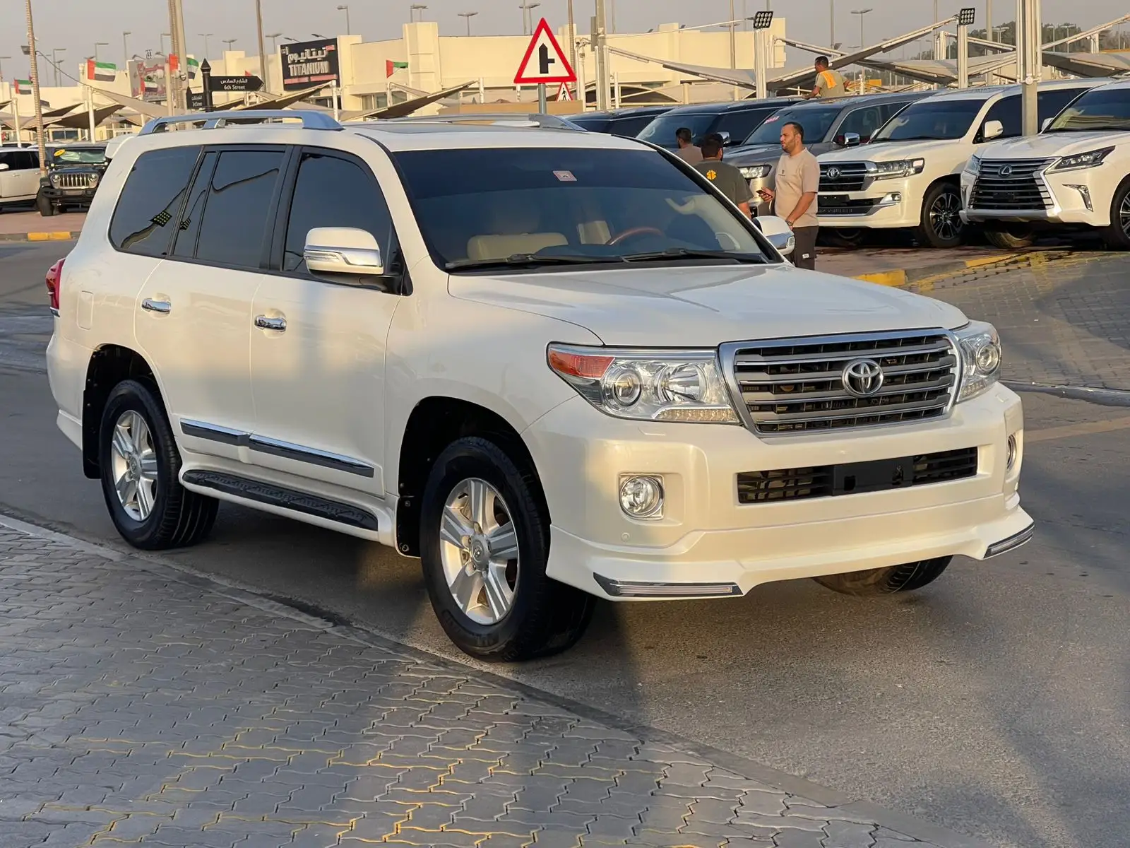 تويوتا لاند كروزر 2015 undefinedL