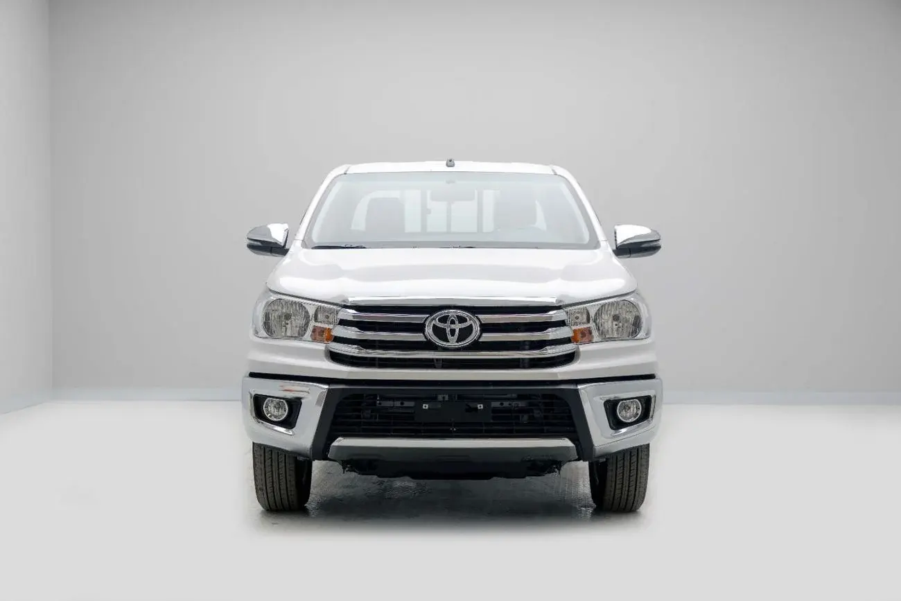 تويوتا هيلوكس 2025