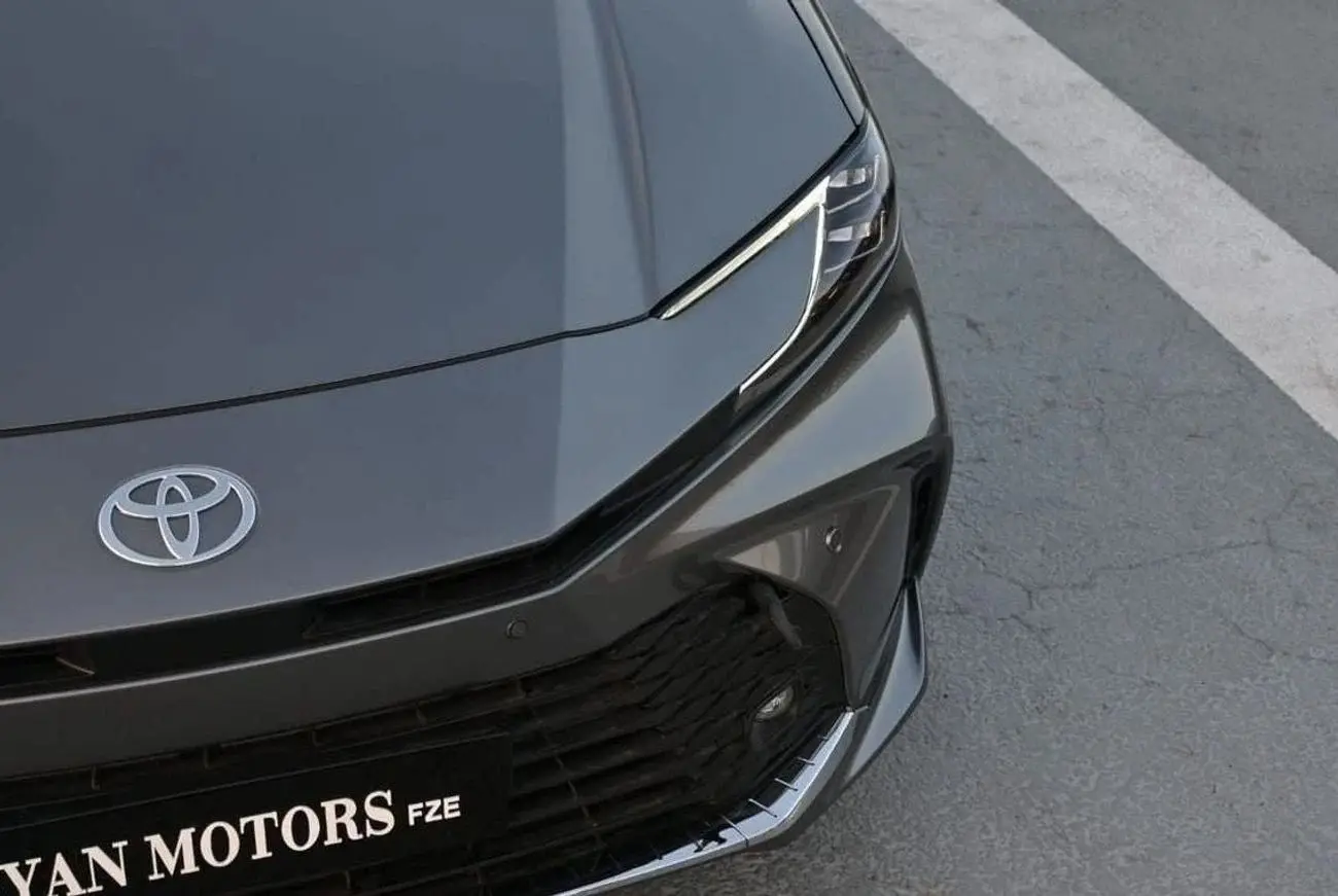 تويوتا كامري 2025 2.5L