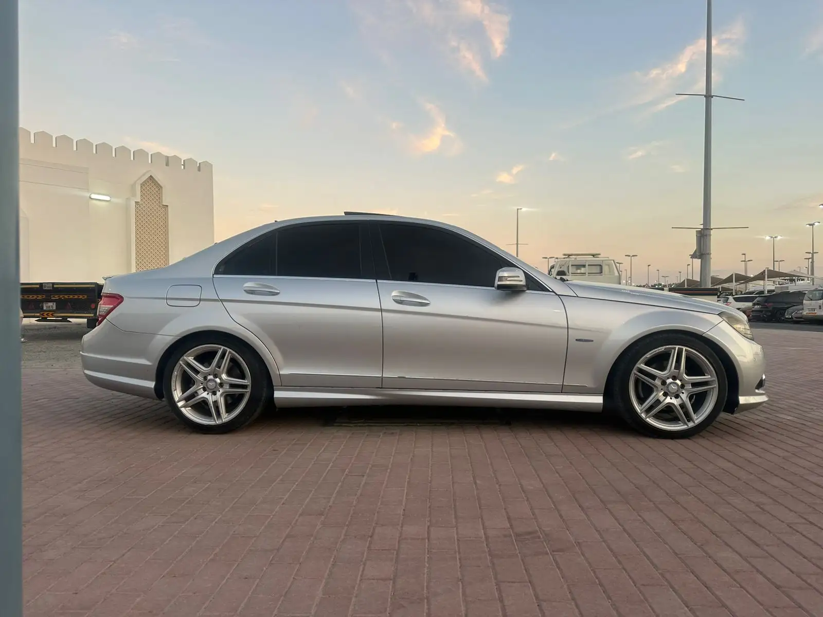 مرسيدس بنز C Class 2010 2000L