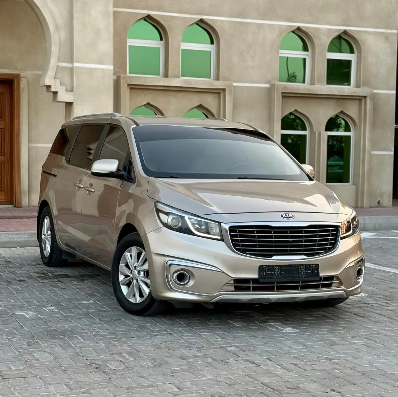 Kia Carnival 2016