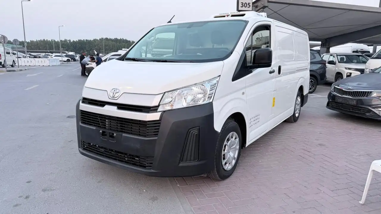 Toyota Hiace 2021