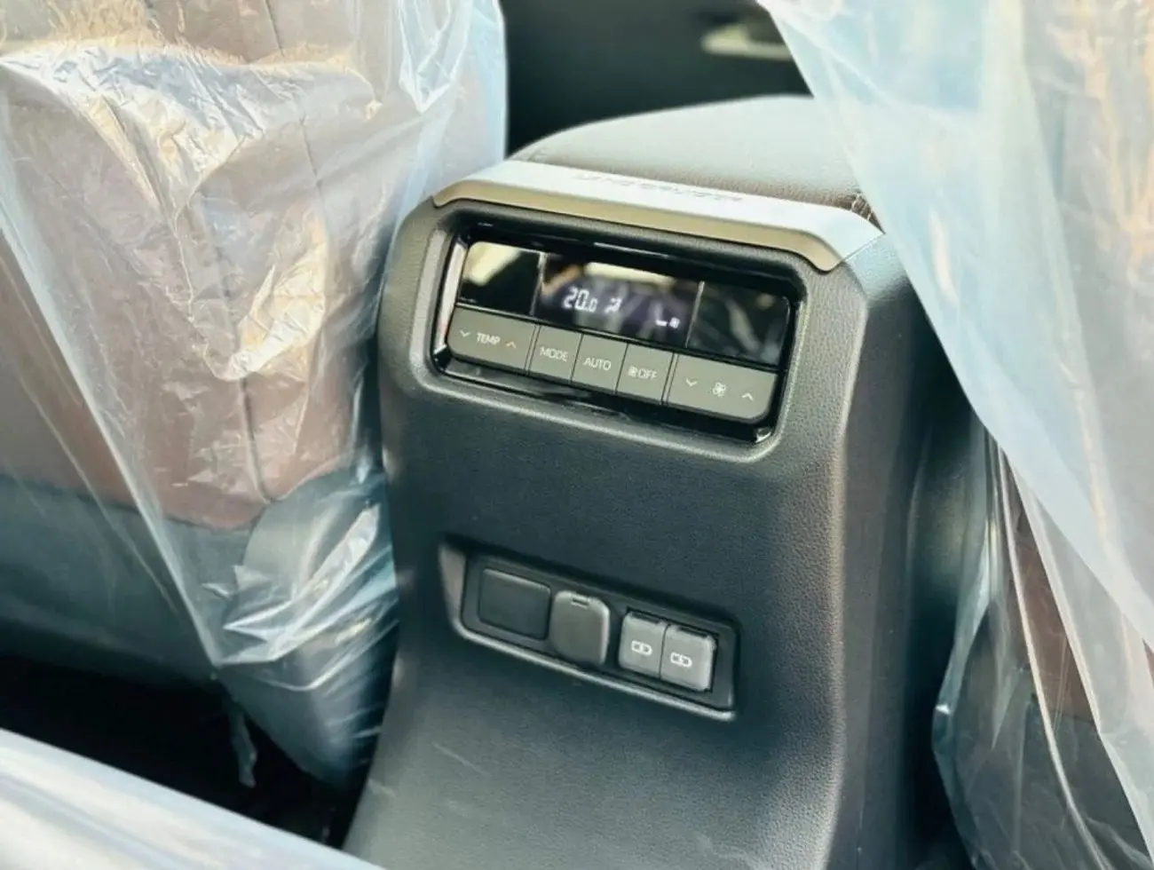 تويوتا برادو 2024 2.7L