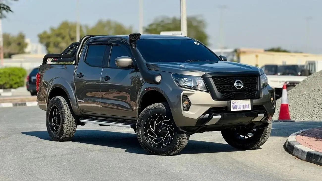 Nissan Navara 2023 2.3L