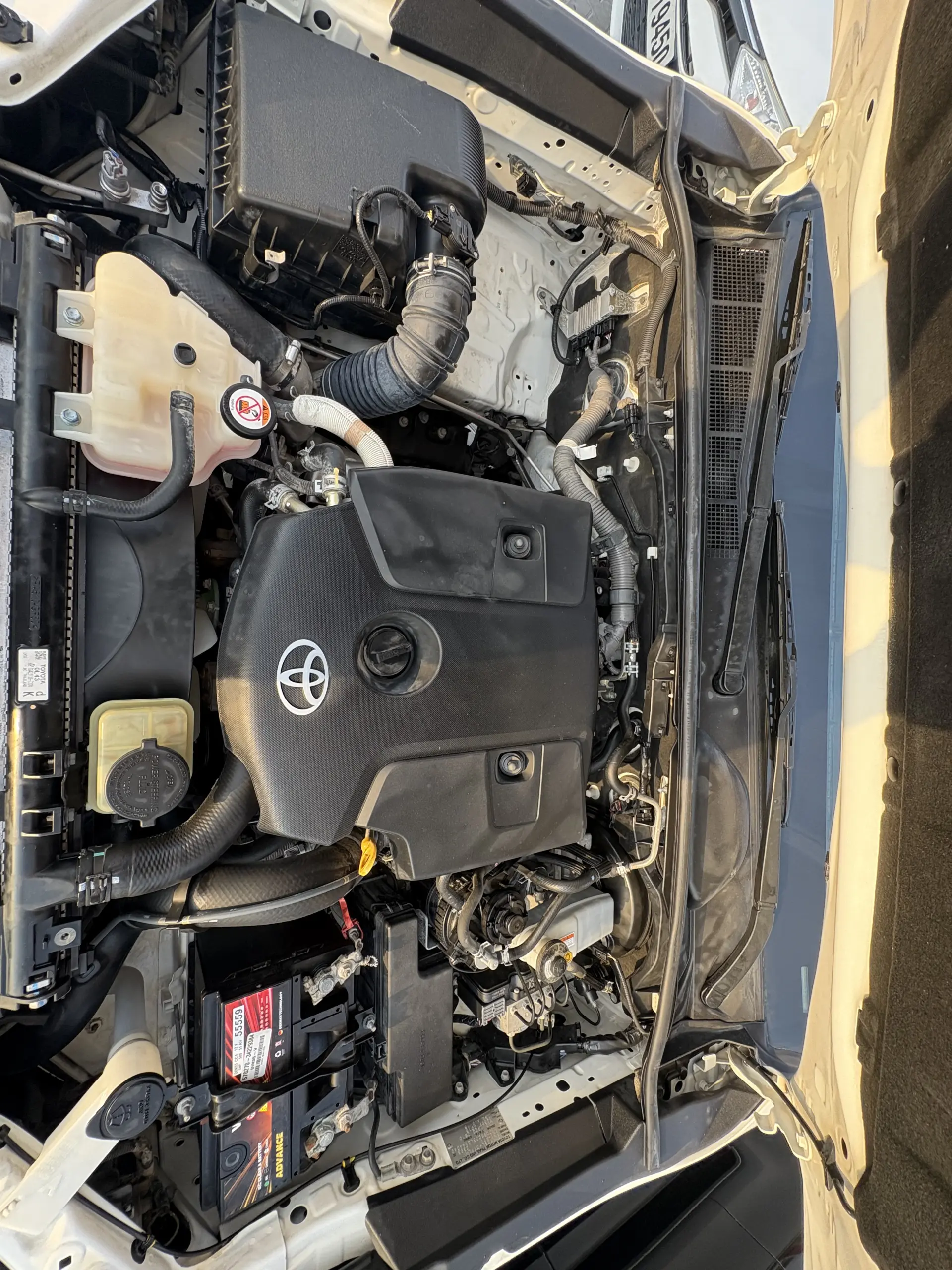 تويوتا هيلوكس 2024