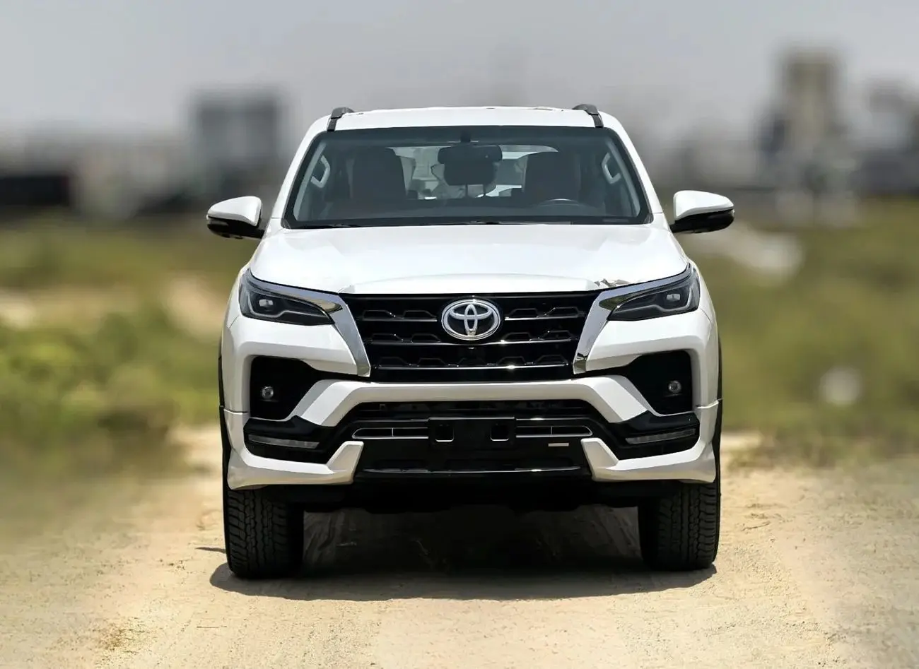 Toyota Fortuner 2025 4L