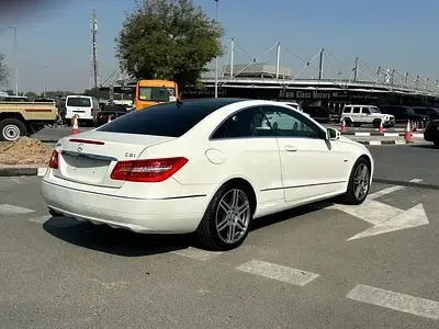 مرسيدس بنز E Class 2011 2L