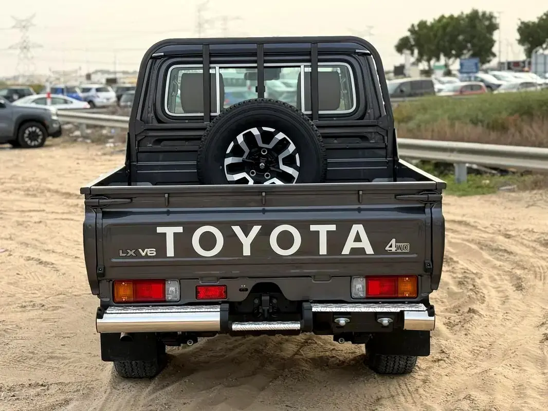 Toyota Land Cruiser 70 2026
