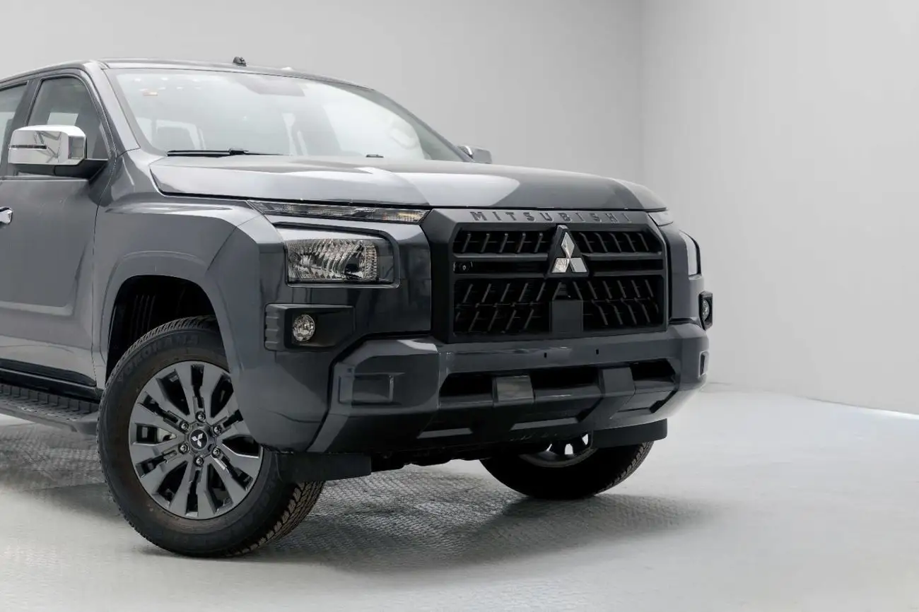 ميتسوبيشي L200 2025 2.4L