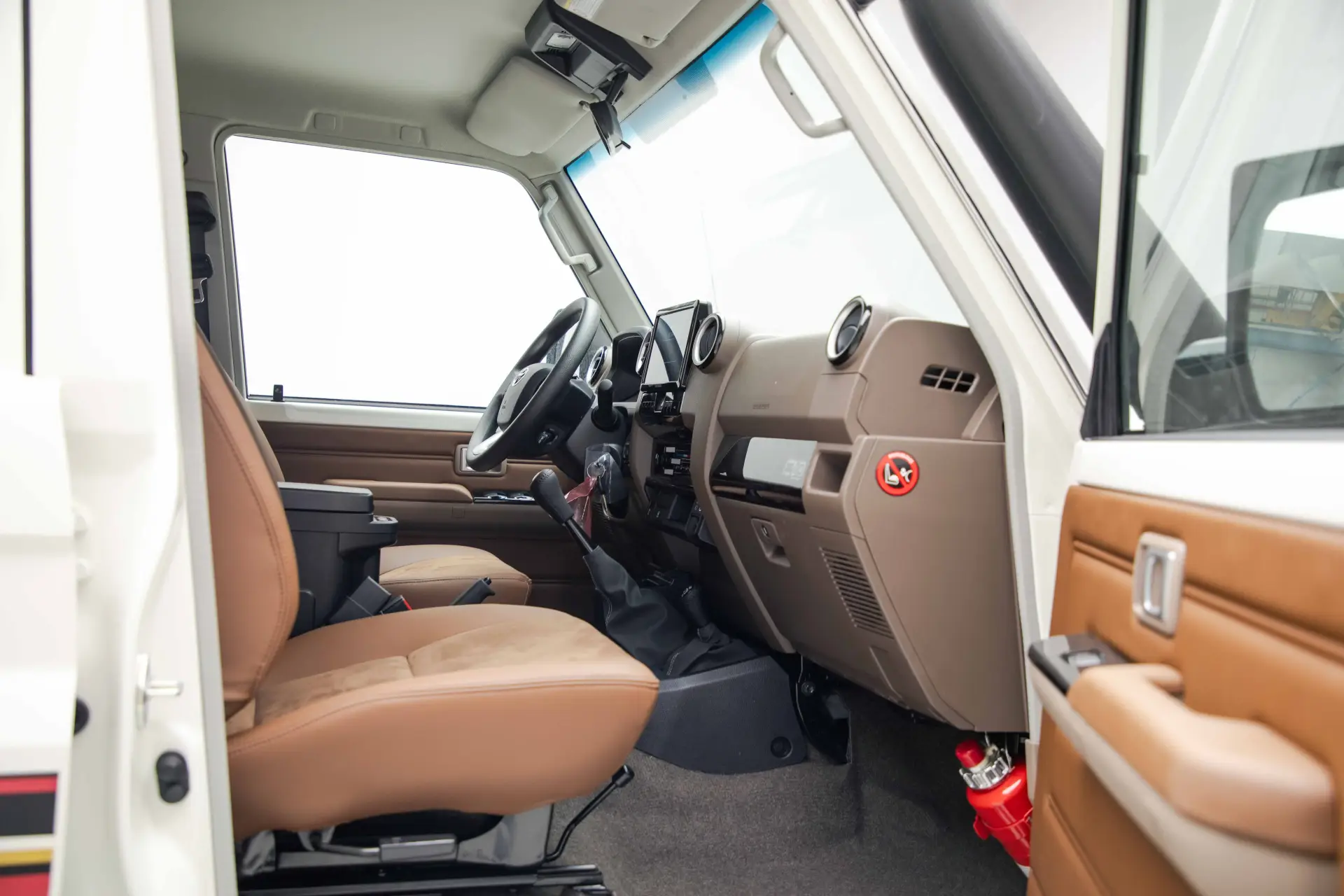 Toyota Land Cruiser 70 2025 2.8L