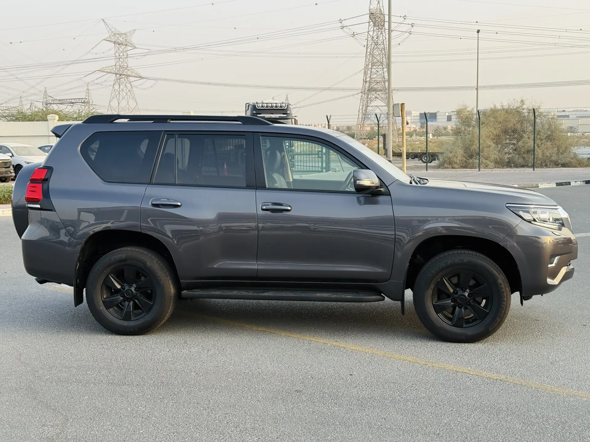 Toyota LAND CRUISER PRADO 2020