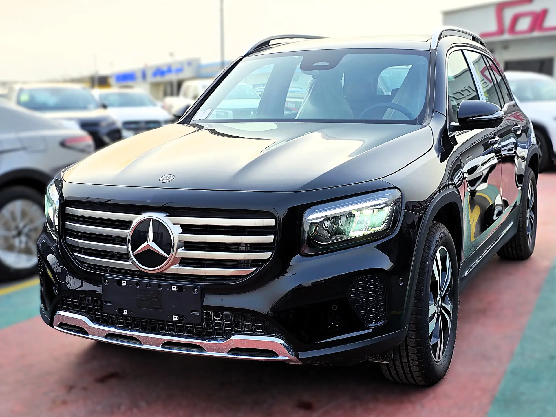 Mercedes Benz GLB Class 2025