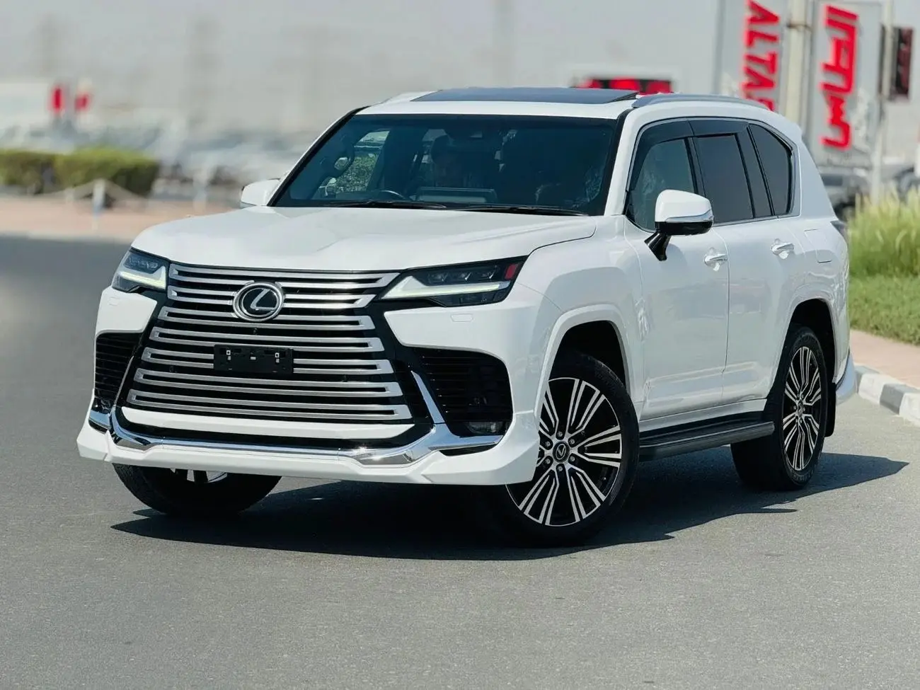 لكزس LX 2023 3.3L