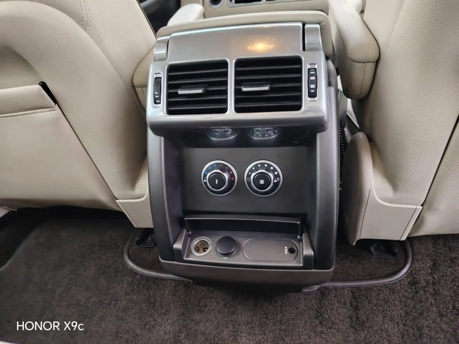 Land Rover Range Rover Vogue 2010 0.2L