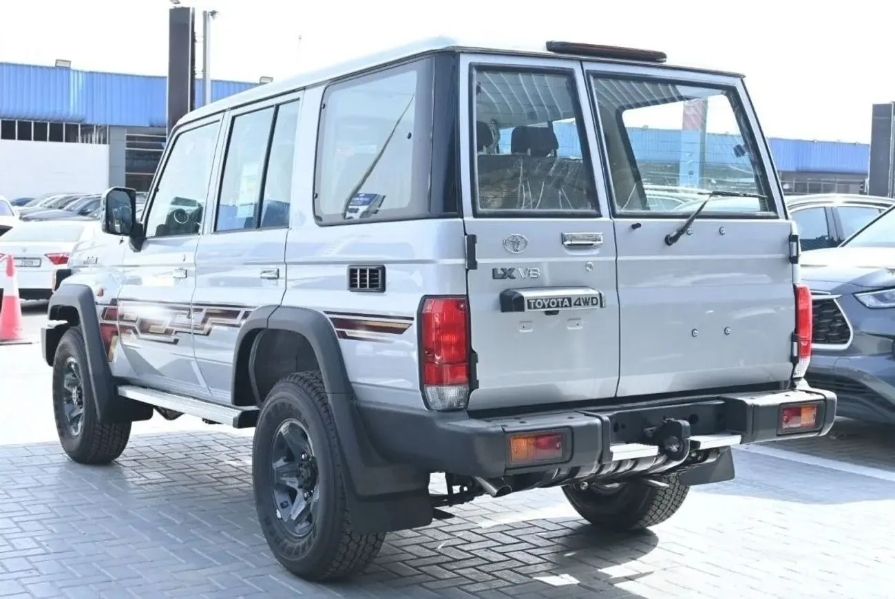 Toyota Land Cruiser 70 2024 4.5L
