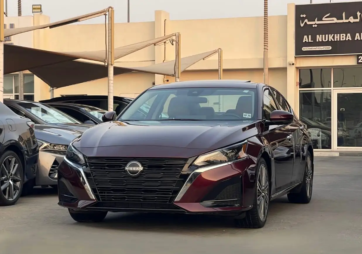 Nissan Altima 2023