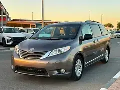 Toyota Sienna 2016
