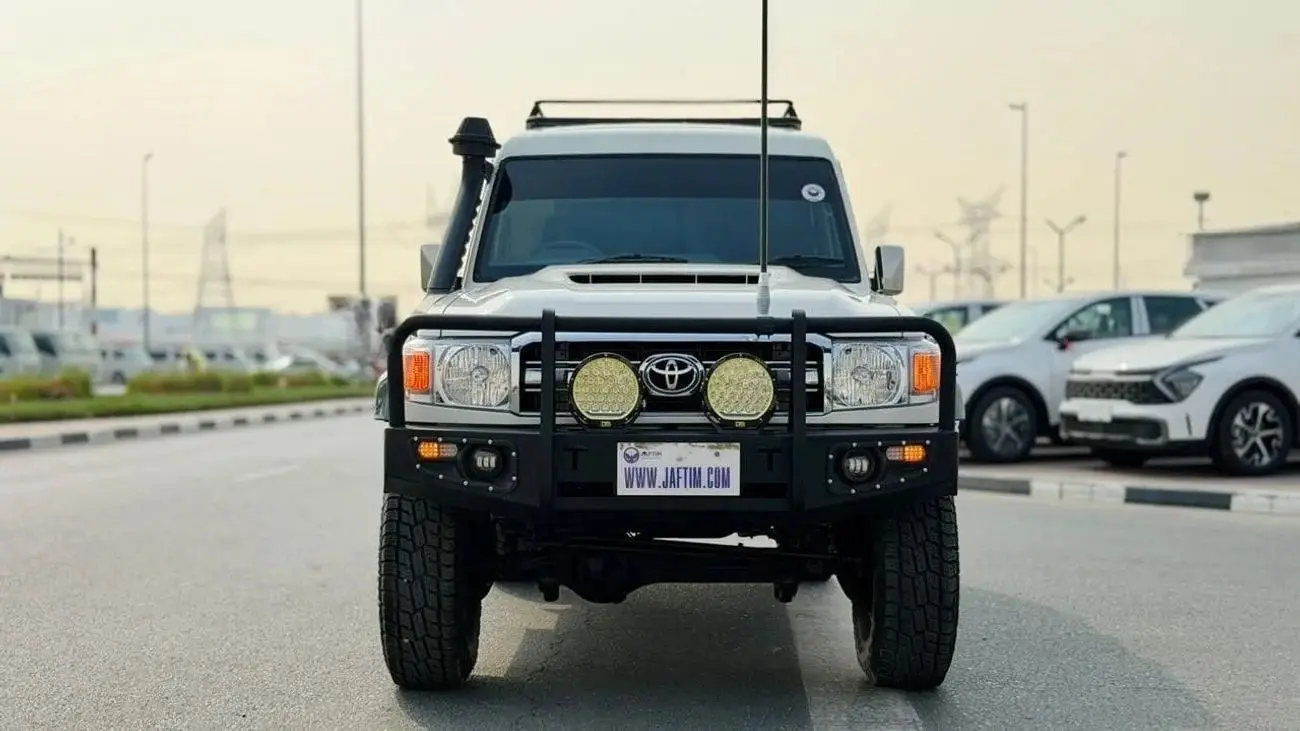 Toyota Land Cruiser 70 2018 4.5L