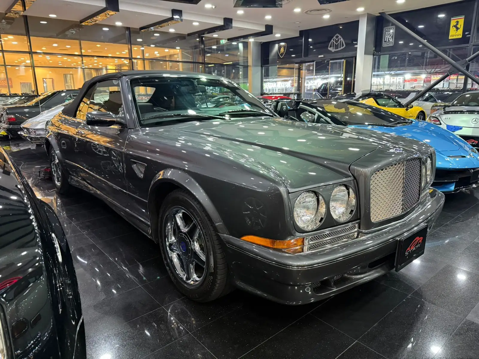 بنتلي أزور 2003