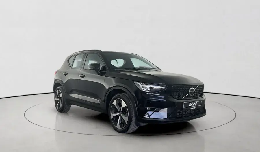 Volvo XC40 2023 2T