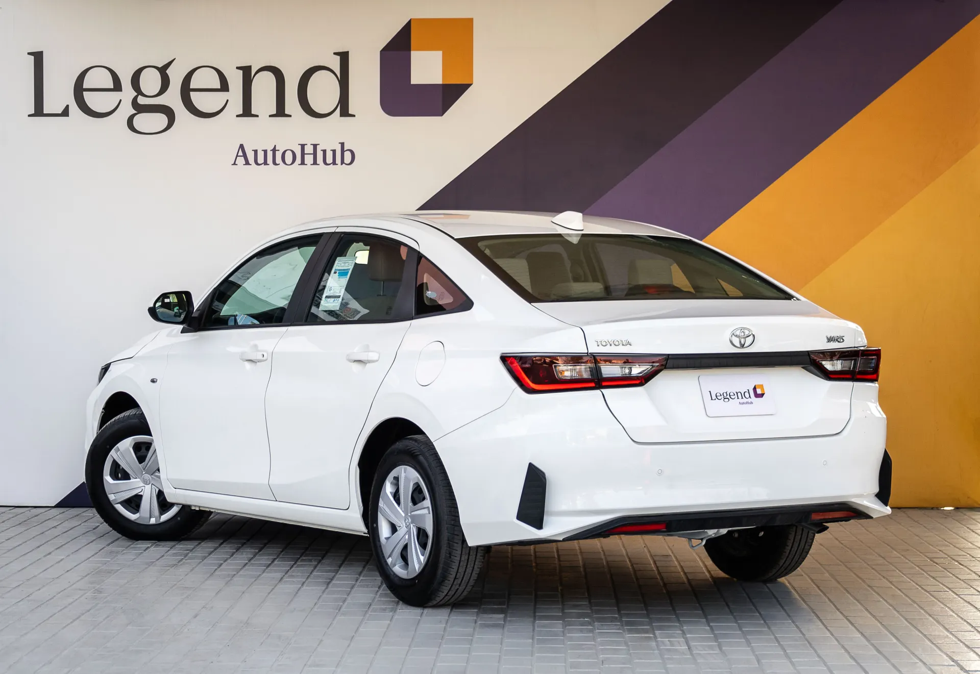Toyota Yaris Sedan 2023