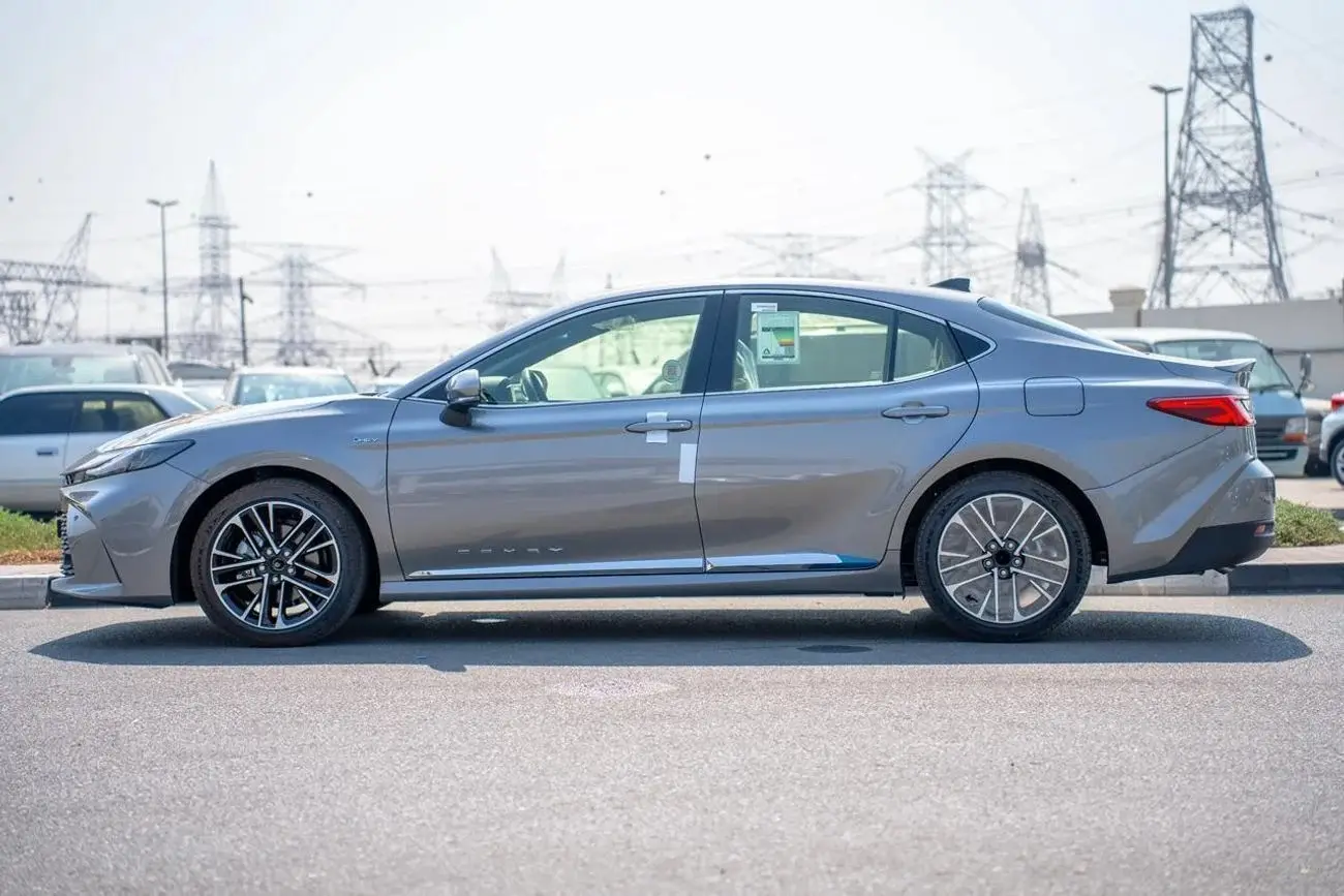تويوتا Camry HEV 2026