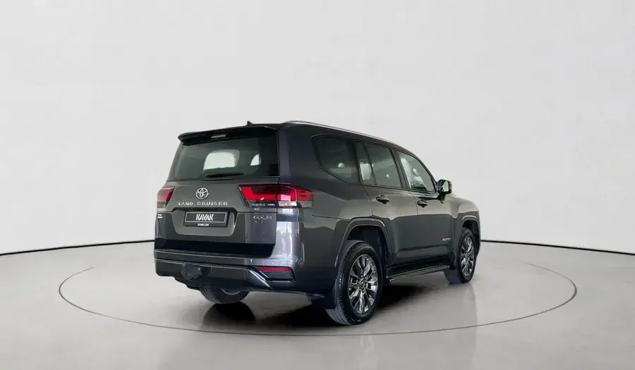 تويوتا لاند كروزر 2023 3.5T
