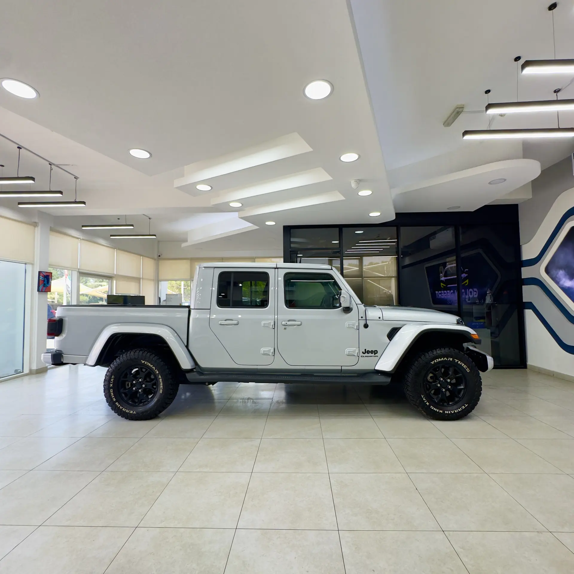 جيب جلادياتور 2022 3.6L