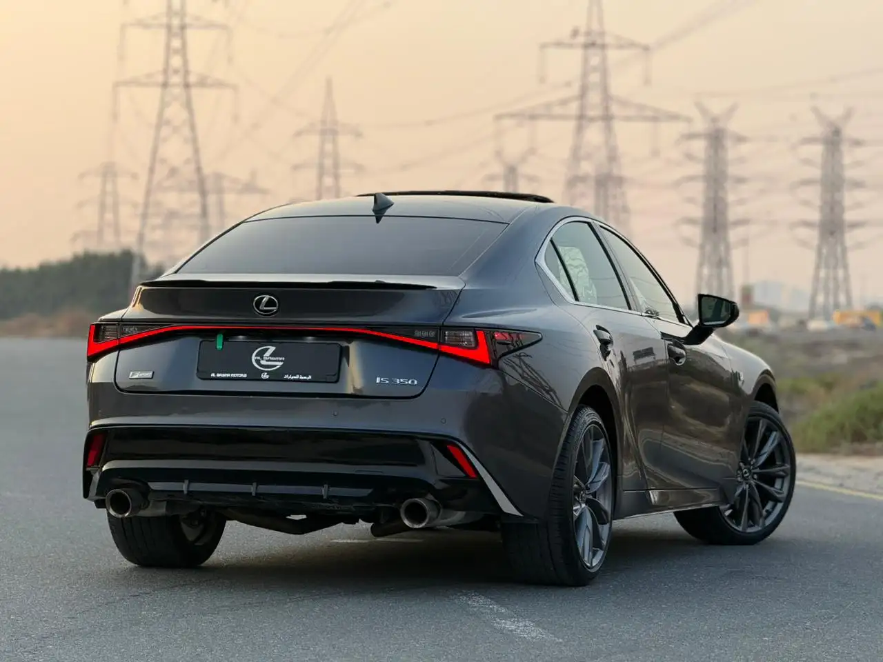لكزس IS 2022