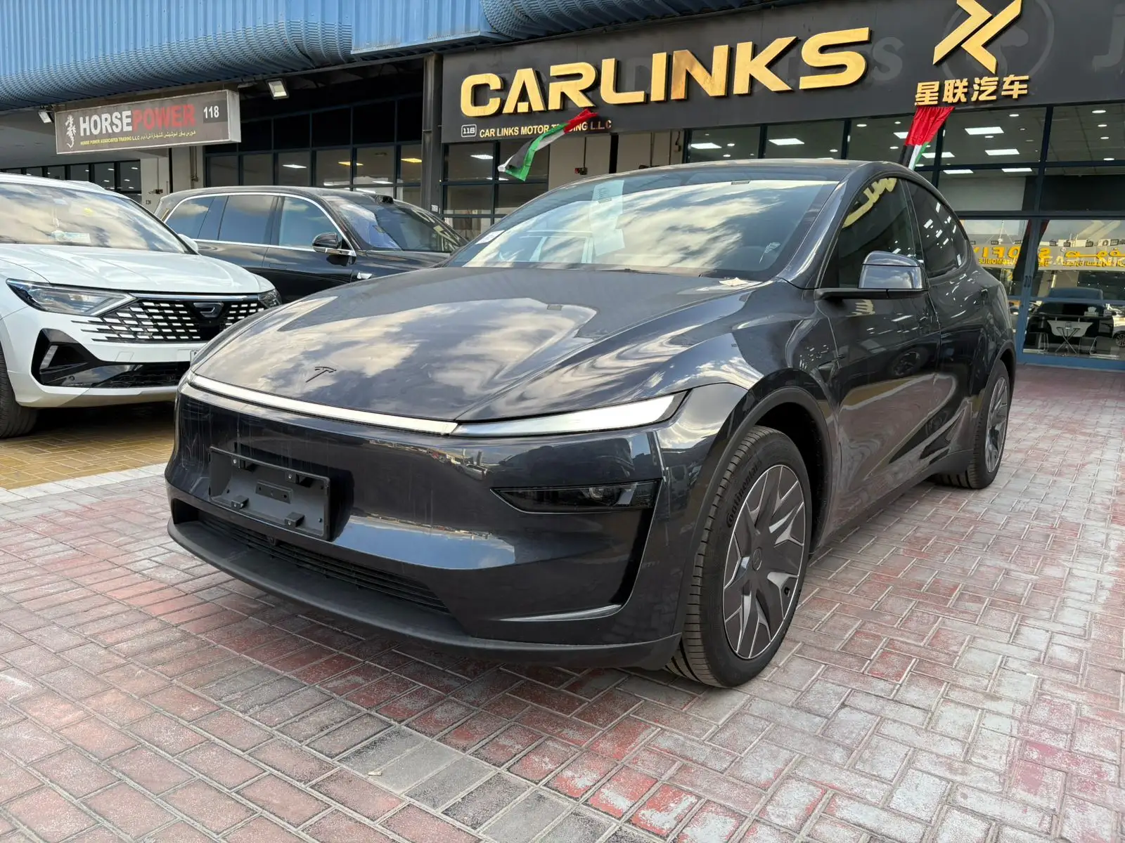 Tesla Model Y 2025