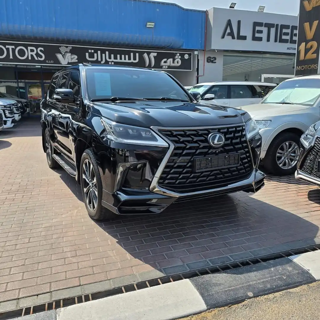 Lexus LX 2021