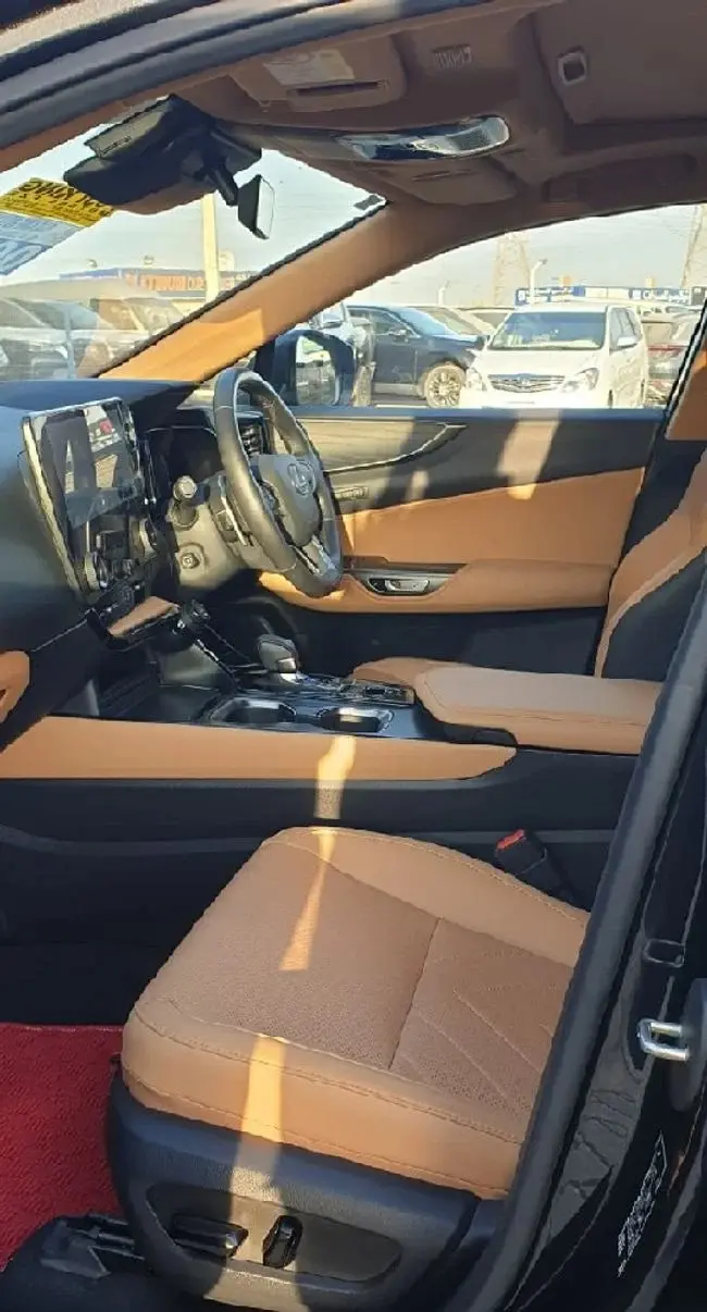 Lexus NX 2023 2.5L