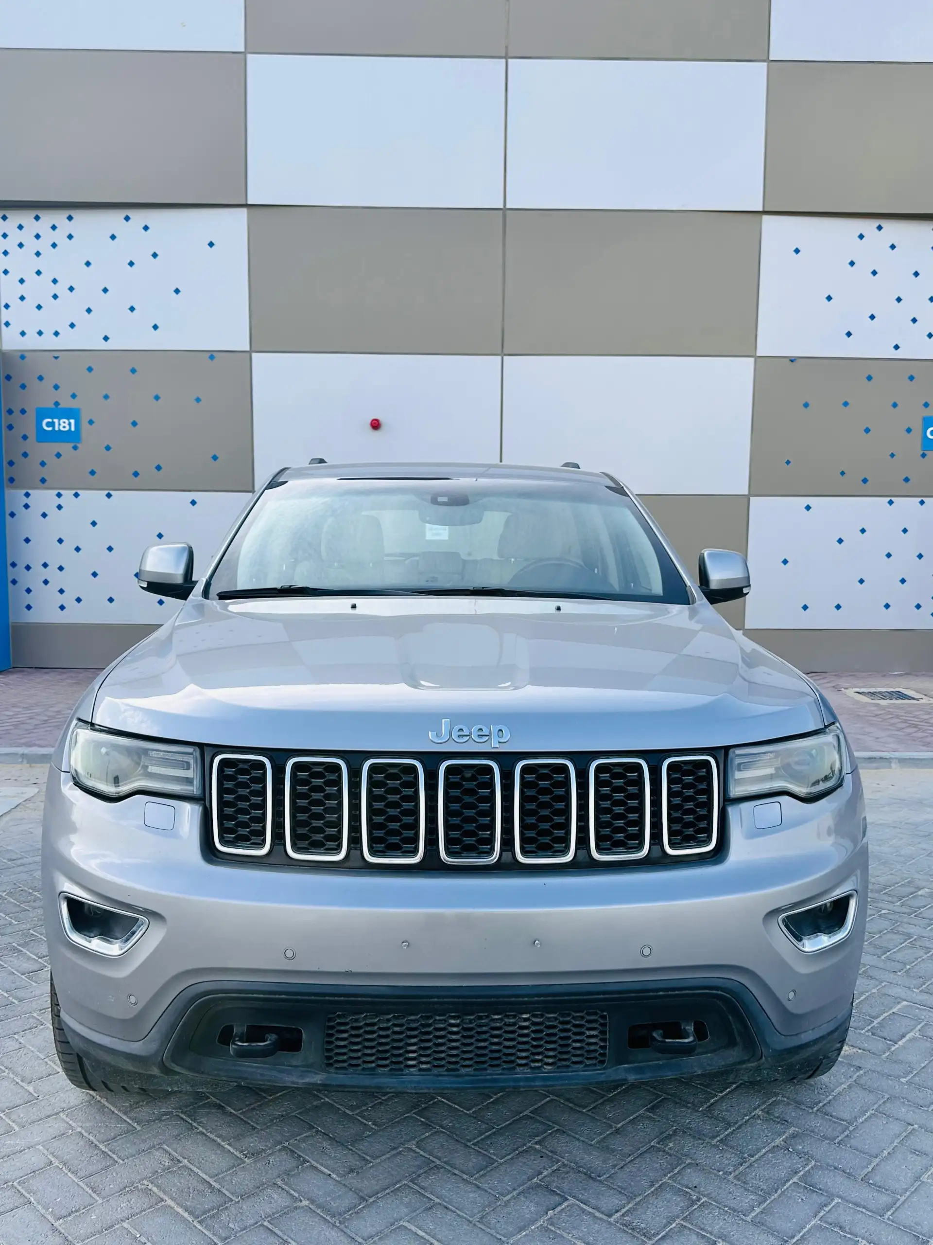 جيب جراند شيروكي 2021 3.6L