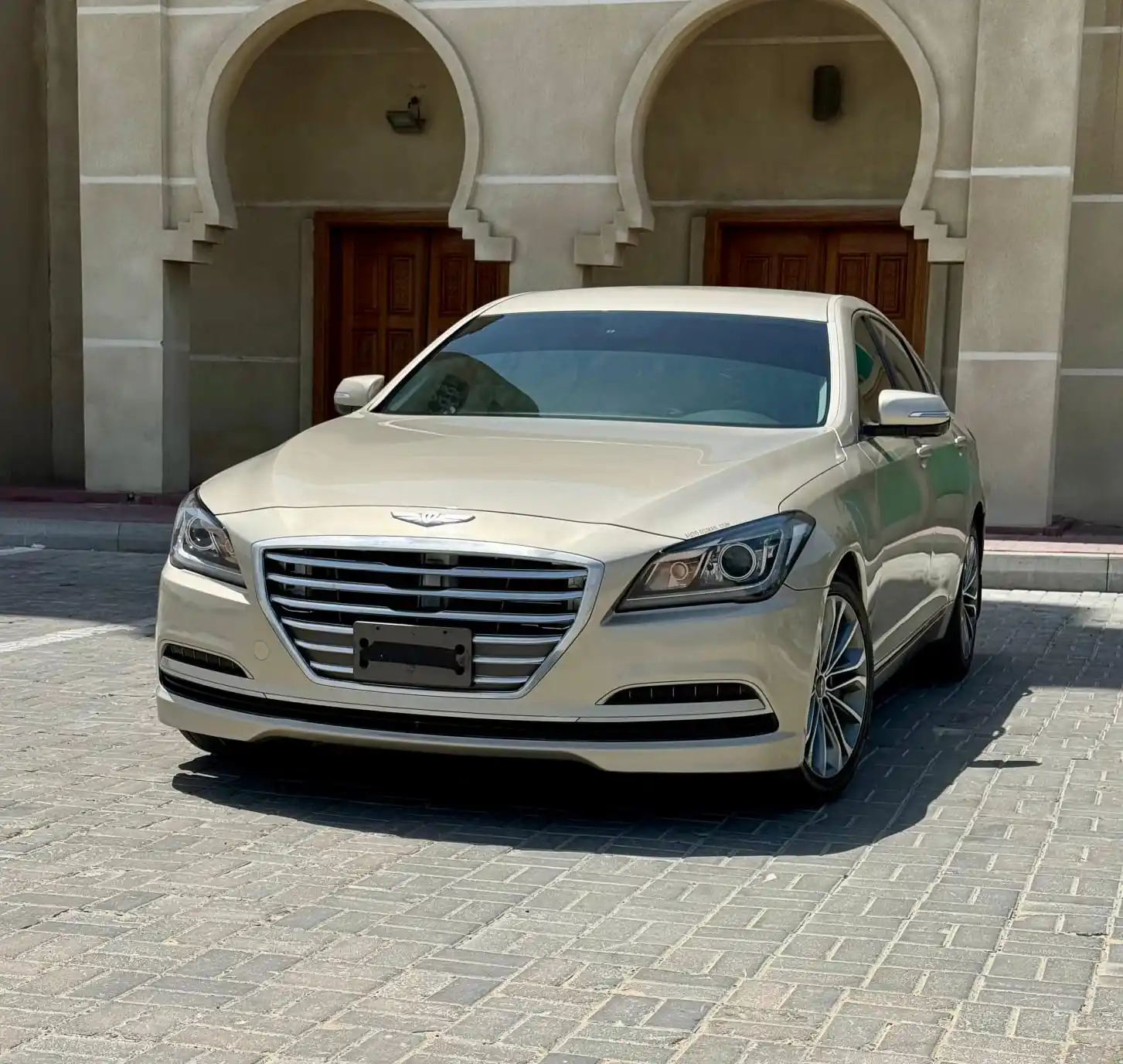 جينيسس G90 2015