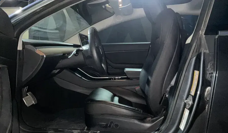 Tesla Model 3 2020 undefinedL