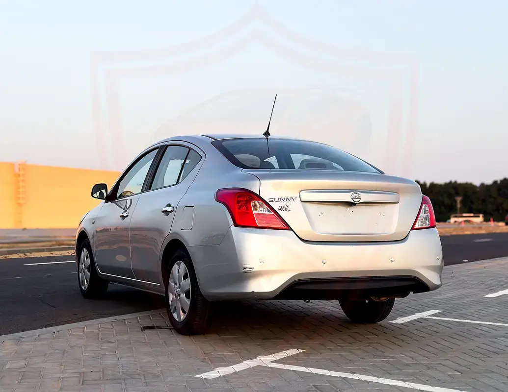 Nissan Sunny 2023