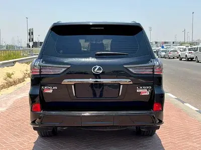 Lexus LX 2021 5.6L